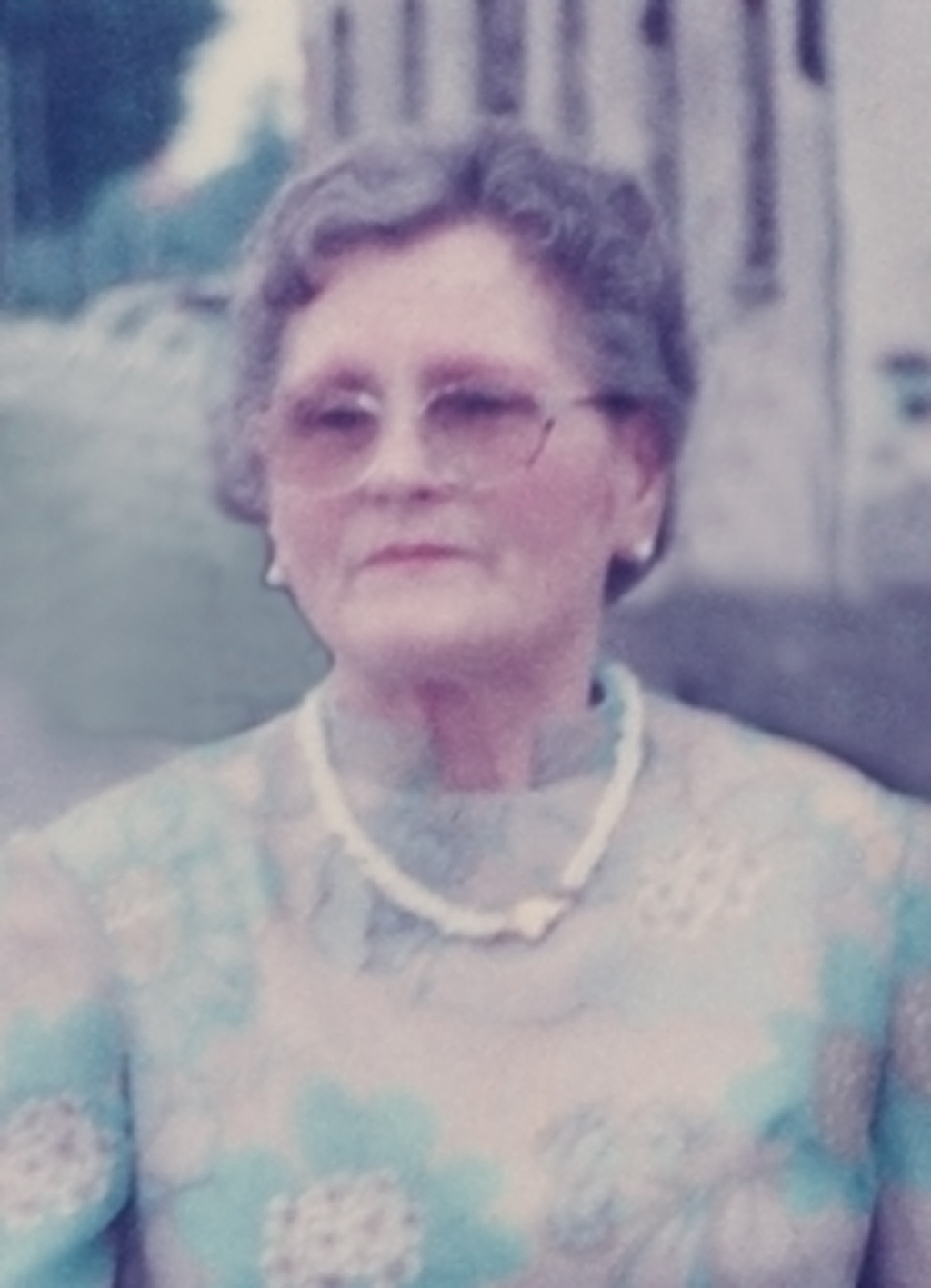Ester Pides - Necrologio
