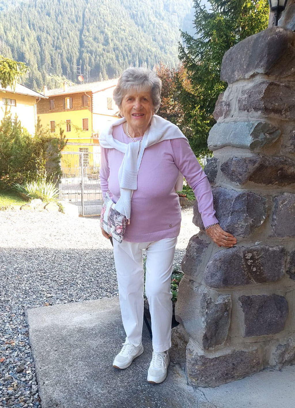 Agenzia funebre Gatti - Necrologi - Laura  Seragni